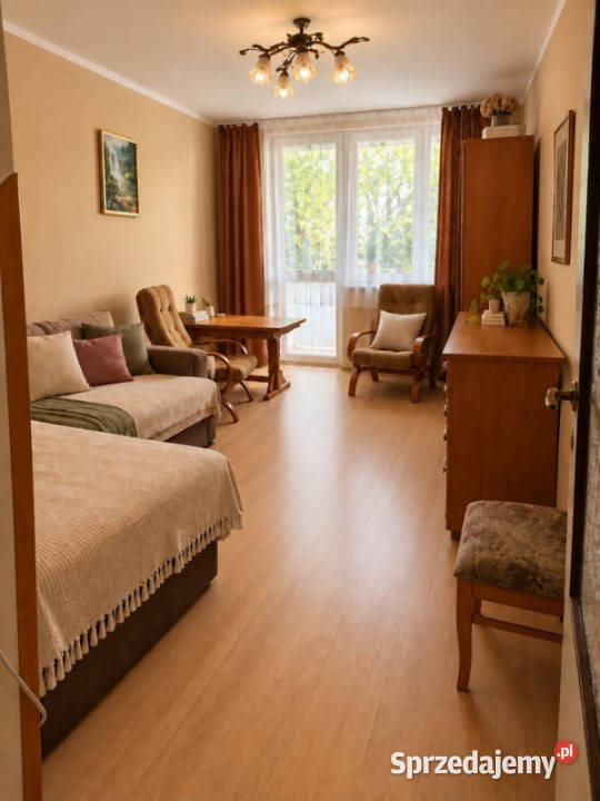 3 pokoje 478 m 1 piętro balkon piwnica Wieliczka