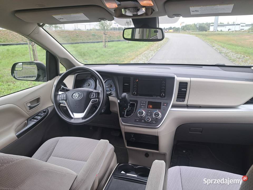 Toyota Sienna 2020 Mirków