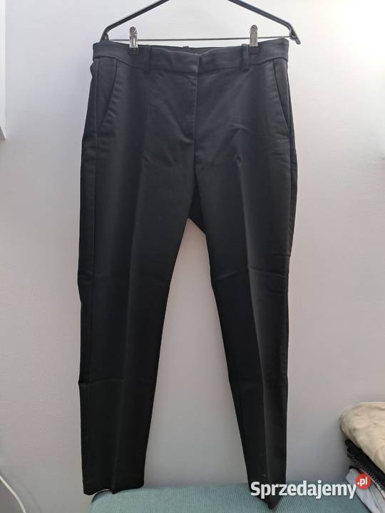 Eleganckie czarne spodnie damskie HM 42 L Trąbki Wielkie