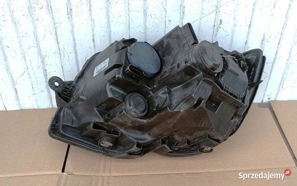 VT T6 7E1 LAMPA PRAWA PRZÓD