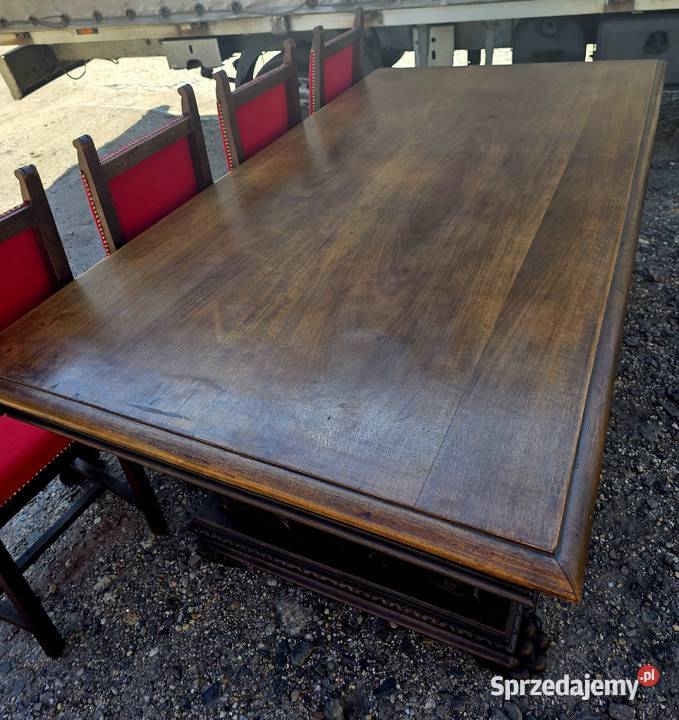 Włoski rzeźbiony stół na łapach z 4 krzesłami Wałbrzych