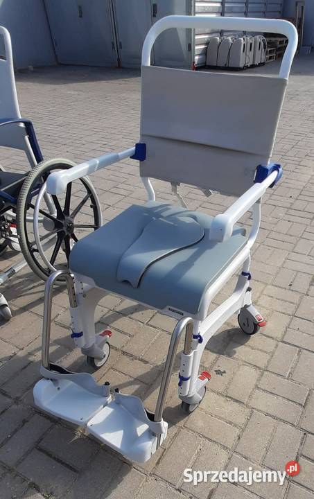 Wózek specjalny z dodatkową funkcją toalety Syców
