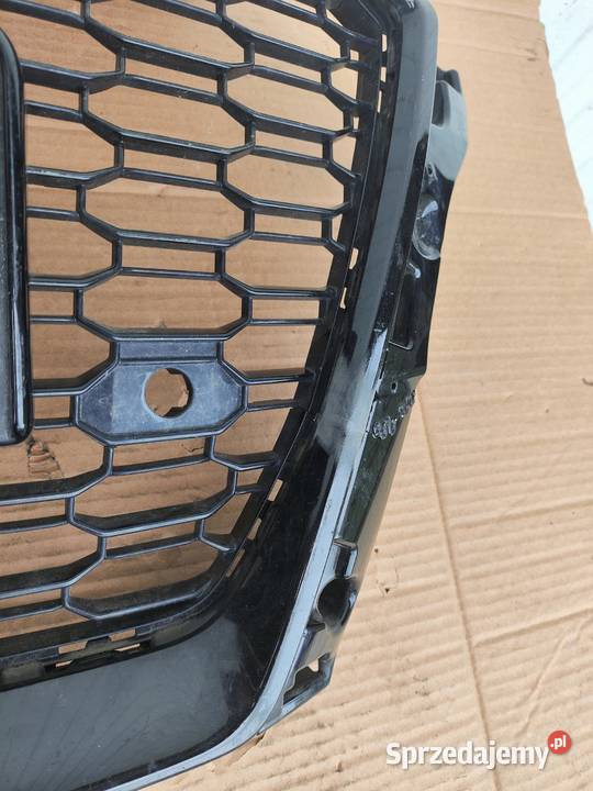 AUDI RS3 8V5 SEDAN 1720 GRILL ATRAPA sprzedam