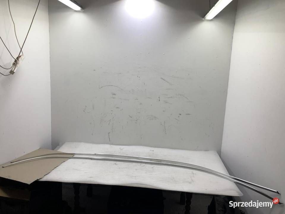 LISTWY DACHOWE MERCEDES W204 KOMBI