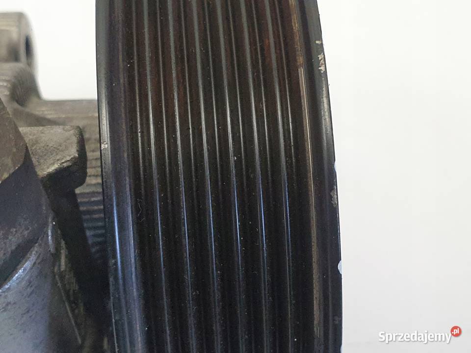 Jeep Grand Cherokee 30 CRD V6 POMPA WSPOMAGANIA osobowe Chełm sprzedam