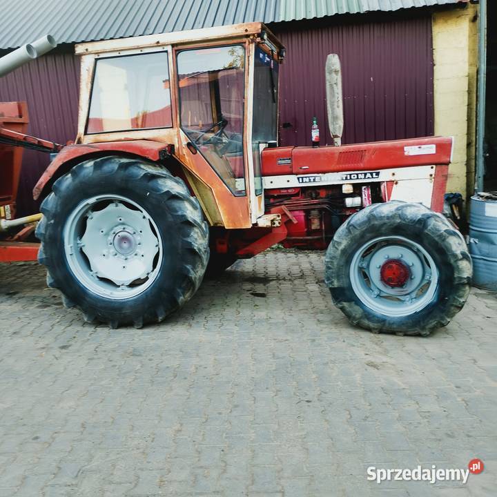 Kasę international 844 4 x 4 wspomaganie Opatów sprzedam