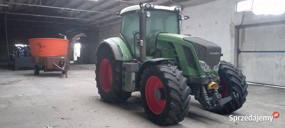 Traktor FENDT 828 Vario Herburtowo