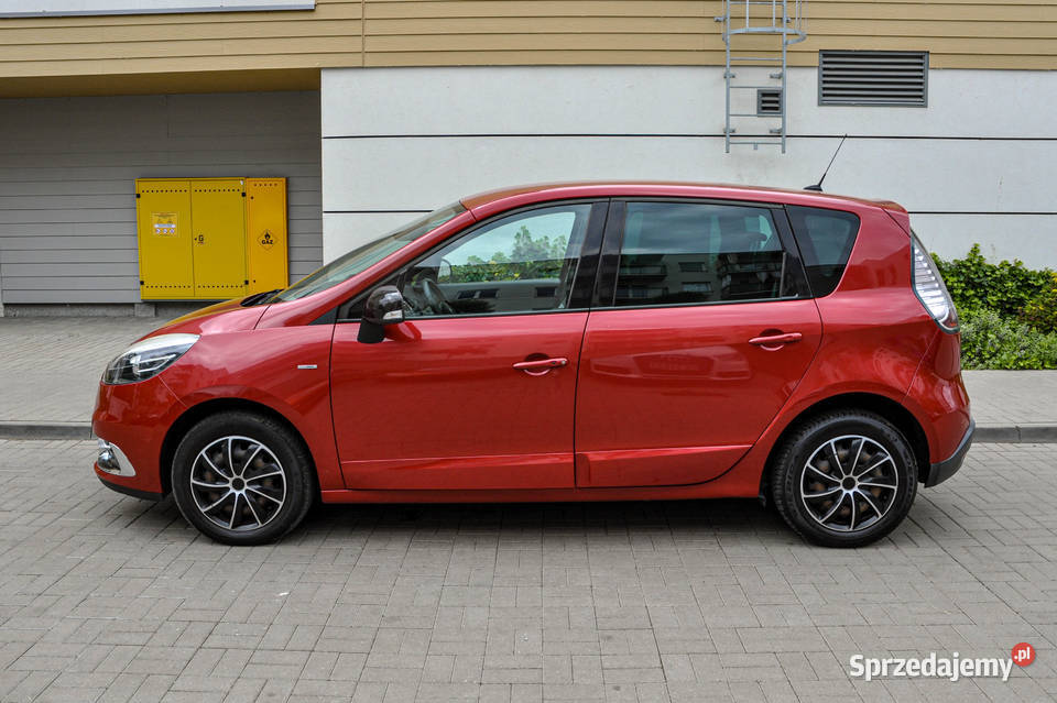 Renault Scenic Lift 2013 r Bezwypadkowy 117 Rok produkcji 2012 Wrocław
