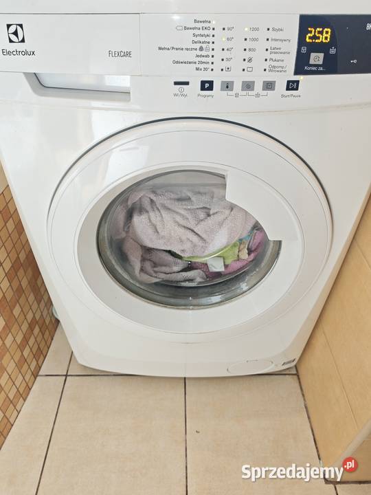Pralka Electrolux 60cm Starachowice sprzedam