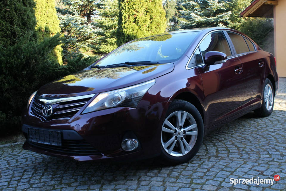 Toyota Avensis Benzyna 147 Przebieg 114 III 2009 lakier metallic