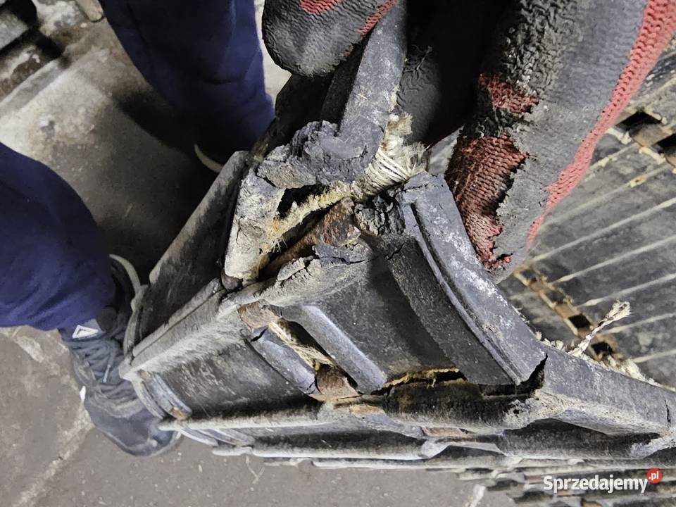 Skuter śnieżny gąsienica taśma 290 na 38 114 Pozostałe Jelenia Góra sprzedam