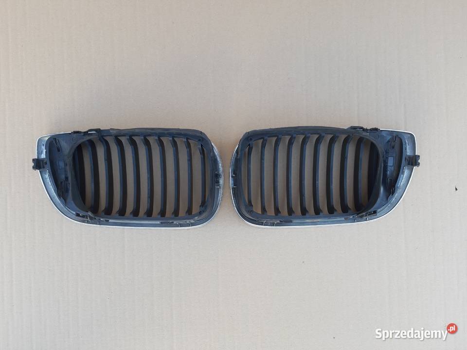 BMW E46 LIFT GRILL NERKI ATRAPA CHROM 70305490 Trzciel