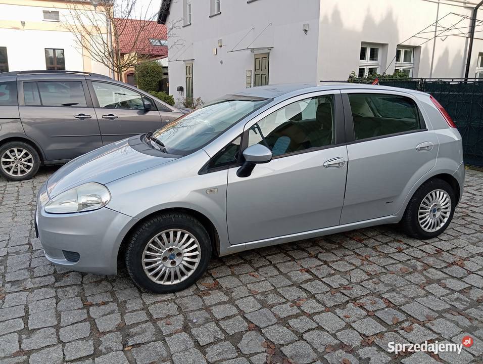 Grande Punto 14 77 191 przbiegu Grande Punto śląskie