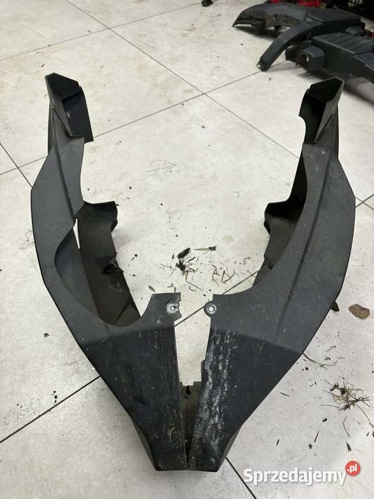 Częsci Yamaha YZFR125 813r zacisk wydech plastik Widzów sprzedam