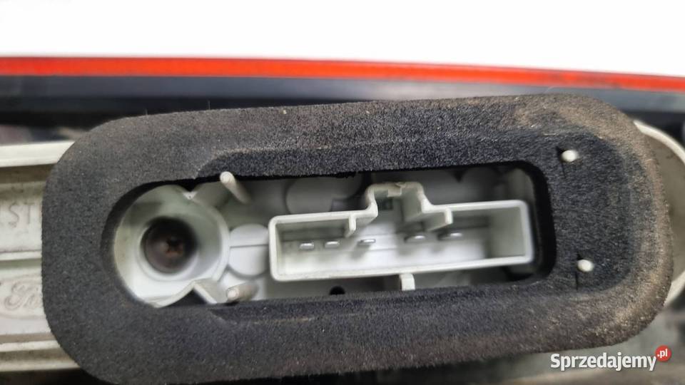 LAMPA PRAWA TYŁ FORD FOCUS Lipno