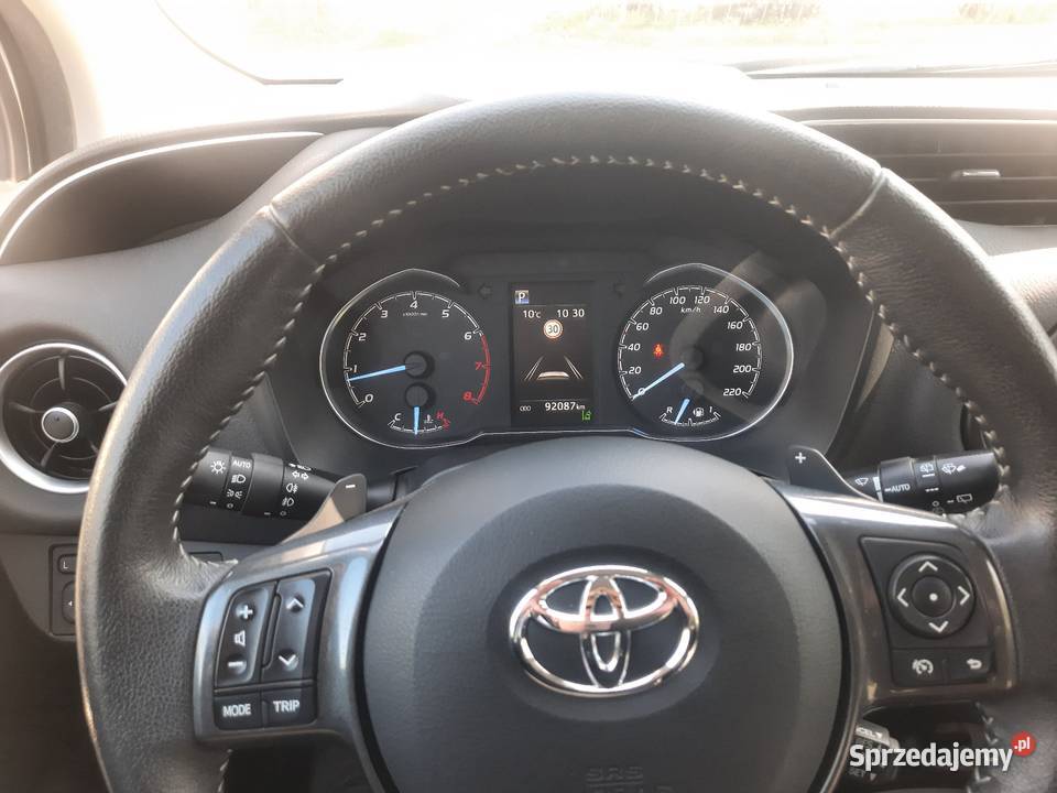 Toyota Yaris 15111 y20 Anniversary AUTOMAT Klima Jaśkowice sprzedam