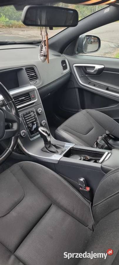 Sprzedam volvo v60 d3 2015 150 kw
