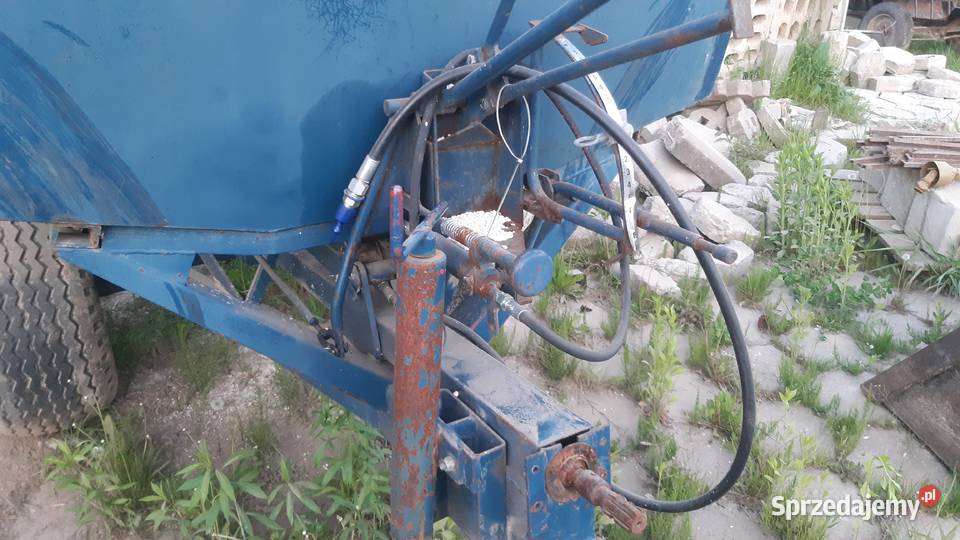 Rozsiewaczem Bogbelle B2000 sprzedam