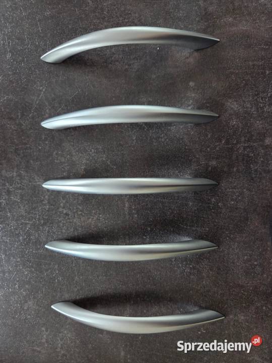 Uchwyty do mebli mosiężne Pększyn