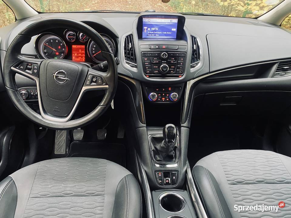 OPEL ZAFIRA C COSMO SERWIS SPROWADZONY OC na nieuszkodzony