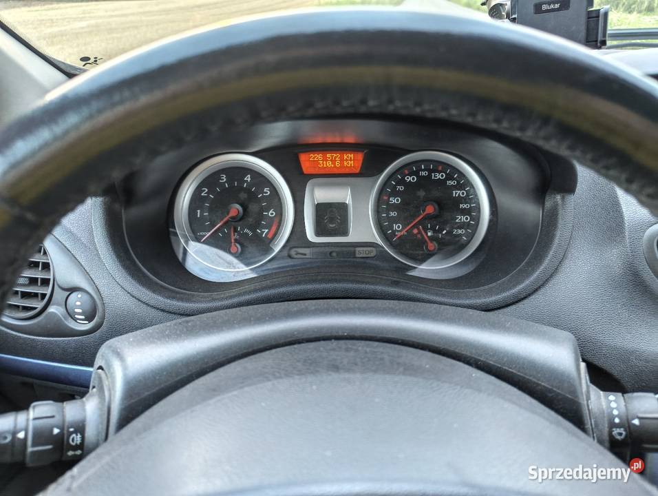 Renault Clio 12 Benzyna 2009 nieuszkodzony Clio Frampol