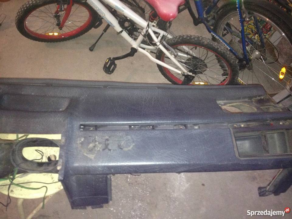 Deska rozdzielcza Audi c3 1987r Tychy