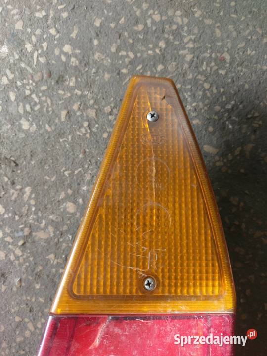 Lampa tył Volkswagen Passat B1 kombi prawa