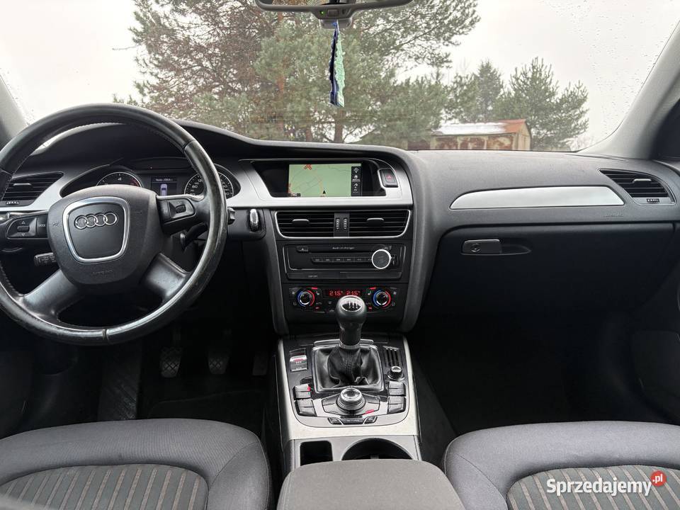 Audi A4 B8 20tdi 140 kombi klima navi światła przeciwmgielne Jelcz-Laskowice