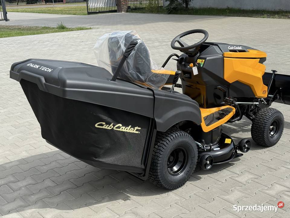 Cub Cadet XT2 QR106 Kawasaki 24 Traktorek Dymki