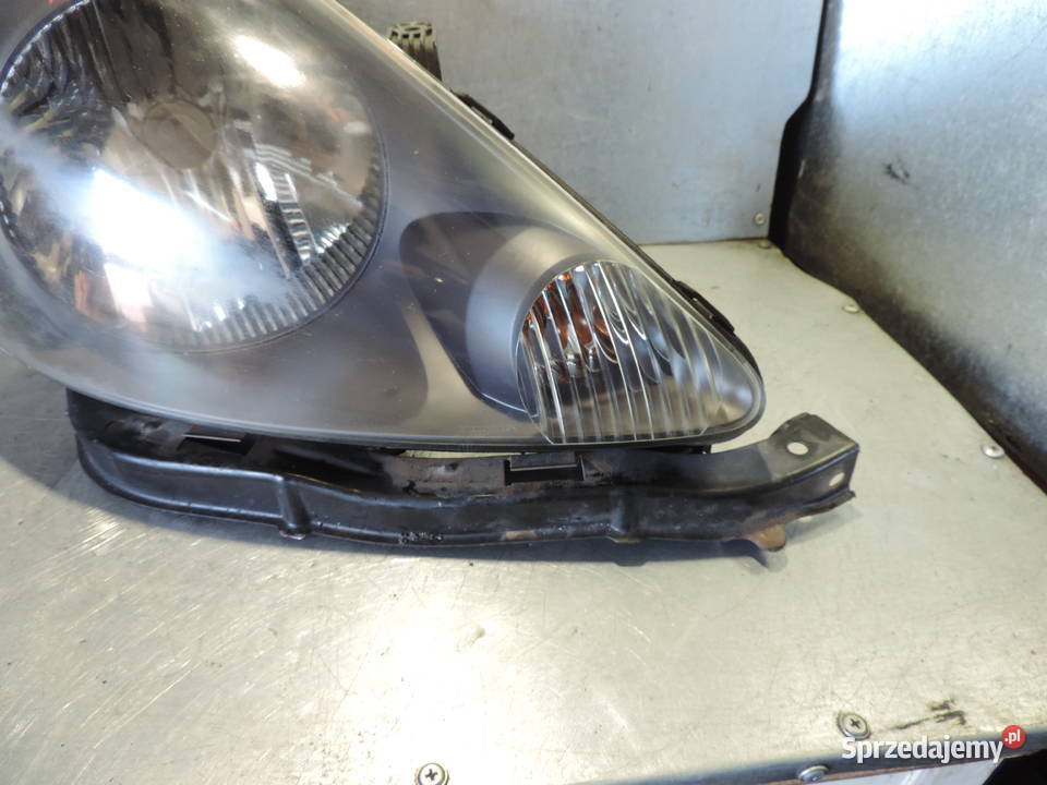 HONDA JAZZ 2 II LAMPA PRAWY PRZÓD Rok produkcji 2002 Nowy Sącz