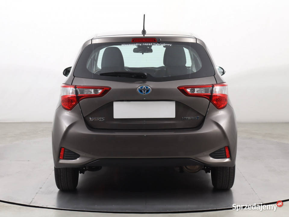 Toyota Yaris 15 Hybrid Katowice