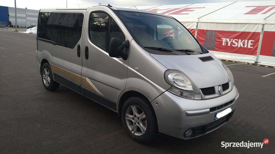 renault trafic 2006r 25 diesel 7 osobowy kllima