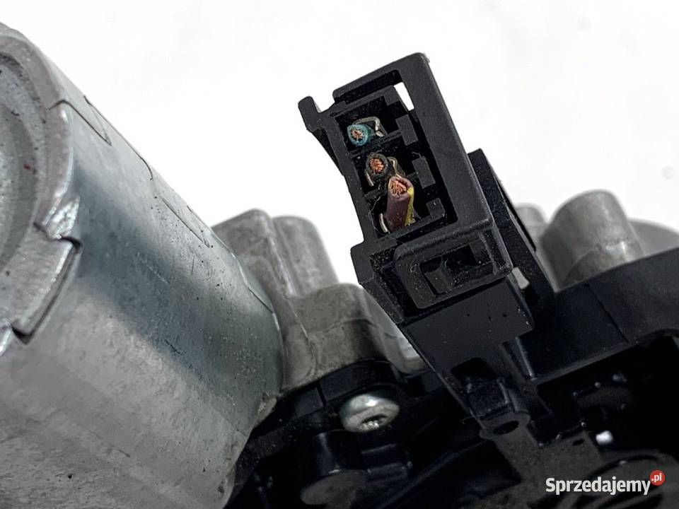 SILNIK WYCIERACZEK TYŁ OPEL CORSA E 39045012