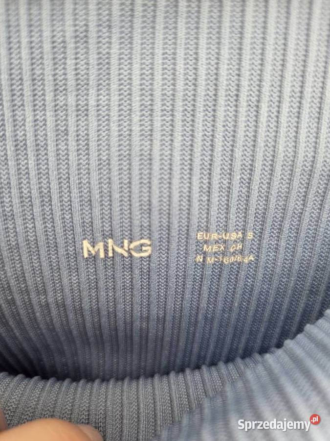 Jasnoniebieskie legginsy w prążki