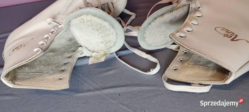 Łyżwy figurowe BOTAS ocieplane rozmiar 37 sprzedam