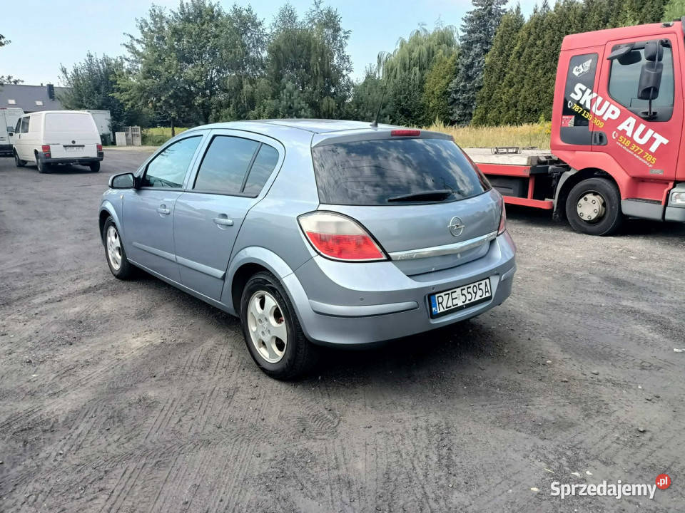 Opel Astra Opel Astra 16 05r H 20042014 105KM Tarnów