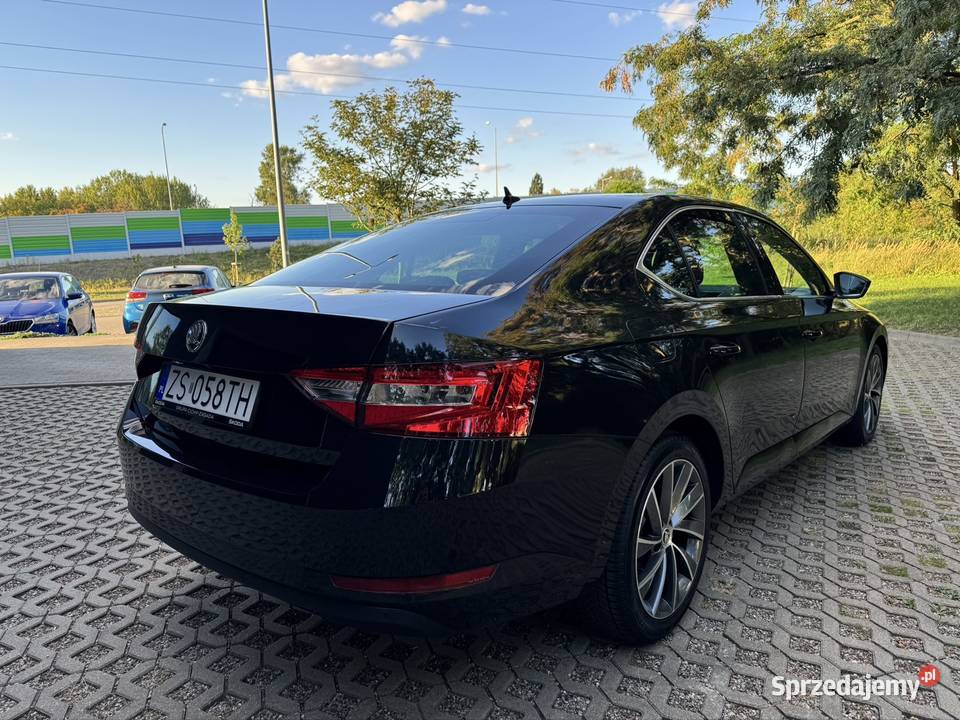 Skoda SuperB 2016 r DSG Zadbana nieuszkodzony Szczecin sprzedam
