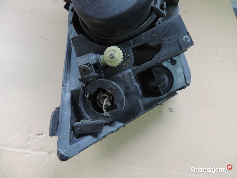 FORD MONDEO MK3 LAMPA LEWY PRZÓD XENON EU małopolskie Nowy Sącz