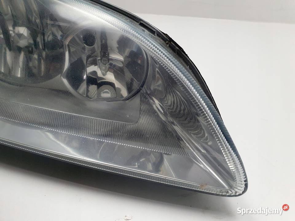 LAMPA PRAWA Ford Focus Mk2 0206 PRZEDNIA prawy Rudka