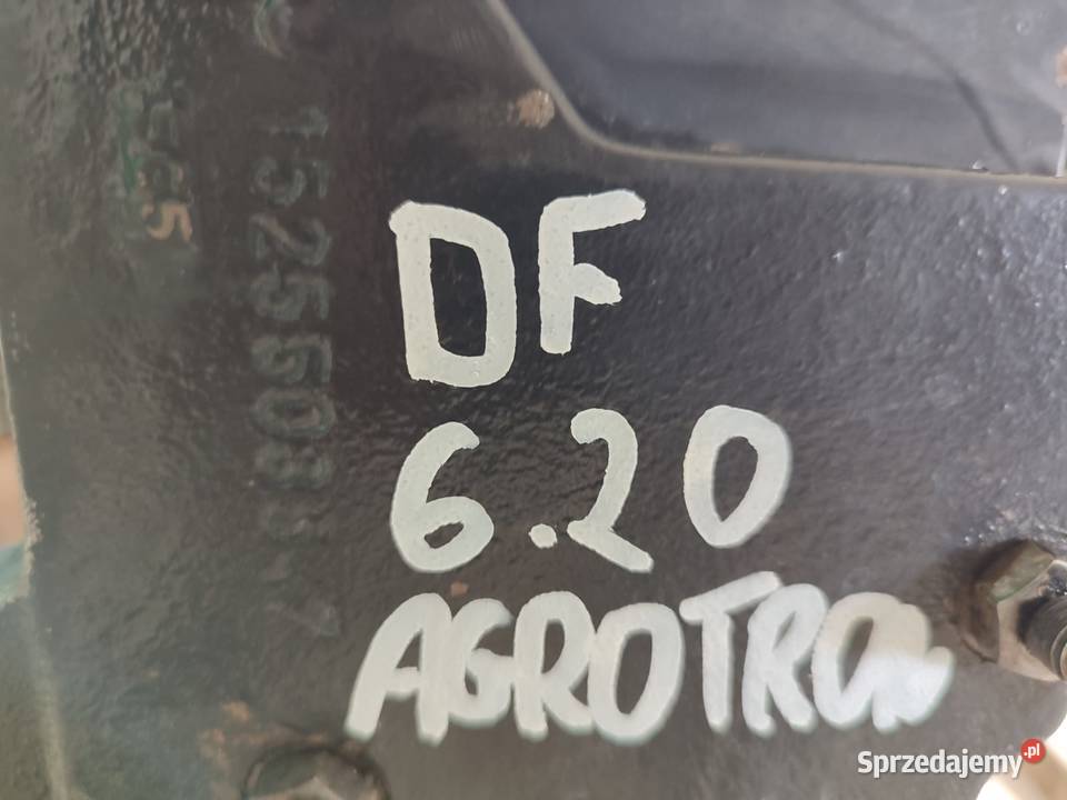 Rozdzielacz hydrauliczny gniazda DEUTZ FAHR Wilkowo sprzedam