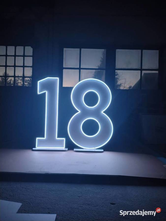 18 podświetlana neon LED cyfry osiemnaście