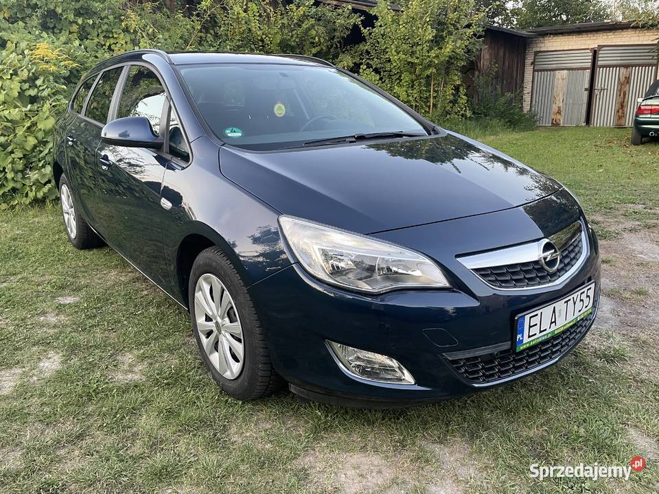 ŚLICZNY OPEL ASTRA 14b 140 132000 podgrzewane fotele Łask