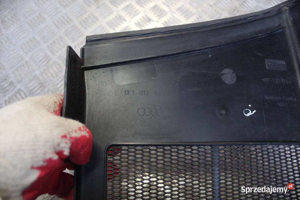 PODSZYBIE OSŁONA FILTRA AUDI A4 B6 8E1819447A osobowe