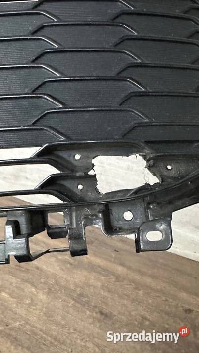 KRATKA ZDERZAKA ŚRODKOWA PRZÓD TOYOTA COROLLA lubuskie Gorzów Wielkopolski