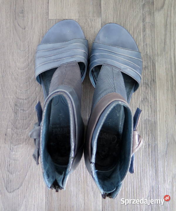 Piękne sandały Caprice skóra naturalna R 39 Sandały i klapki Komorniki