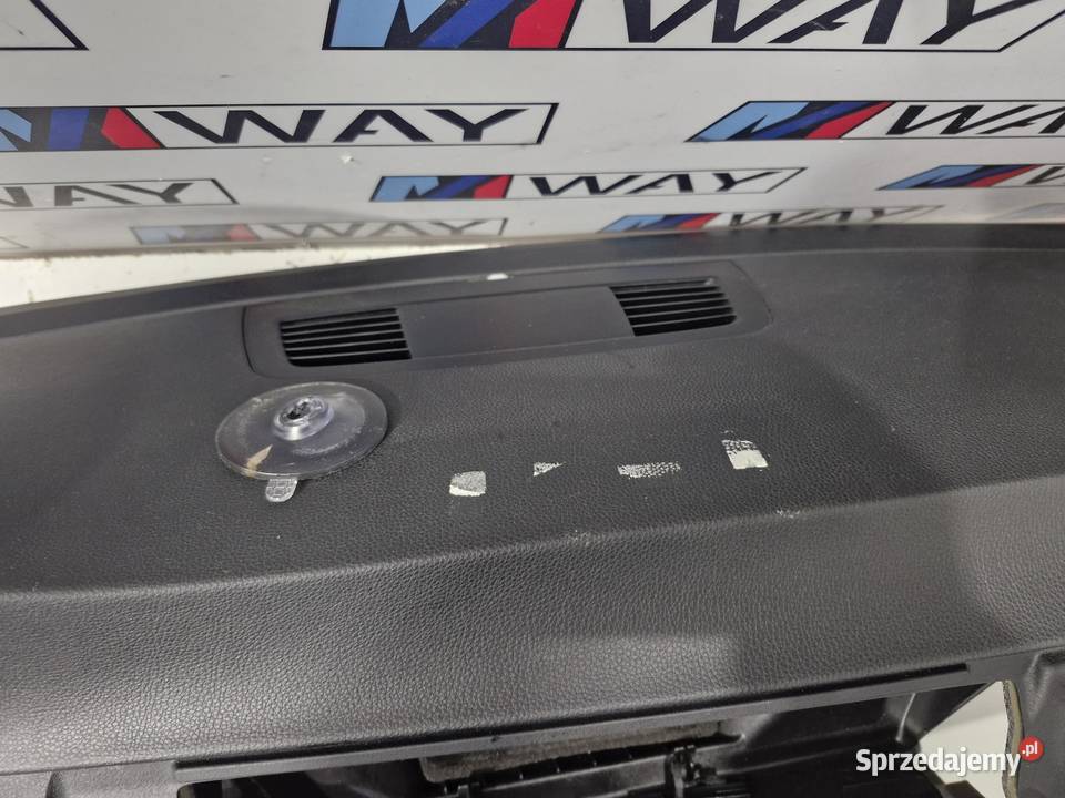BMW E90 E91 KONSOLA DESKA ORYGINAŁ osobowe