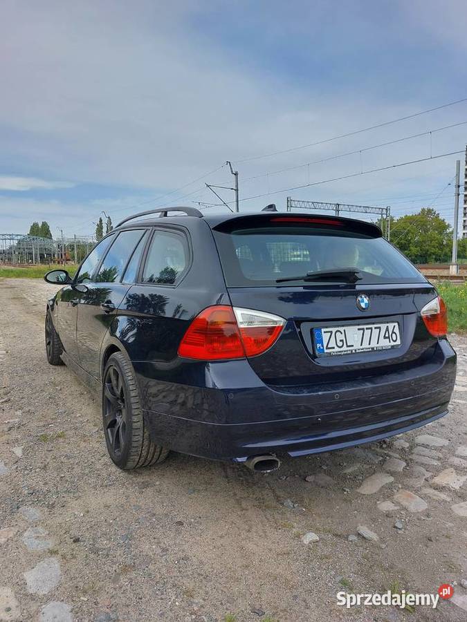 BMW E91 320D 2008r orginalny lakier bogato Rok produkcji 2008 Gdańsk