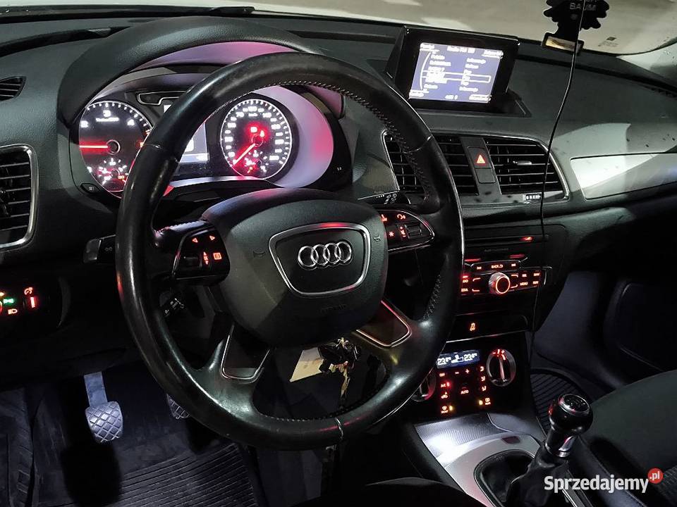 Audi Q3 20TDI 140 2013r Ledy Ksenon Nawigacja nieuszkodzony mazowieckie