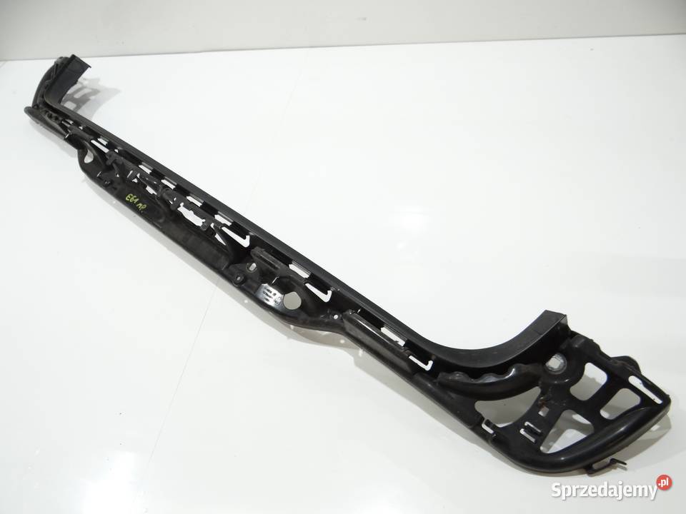 ŚLIZG ŚRODKOWY ZDERZAKA BMW E61 TYŁ M PAKIET Strzyżewice