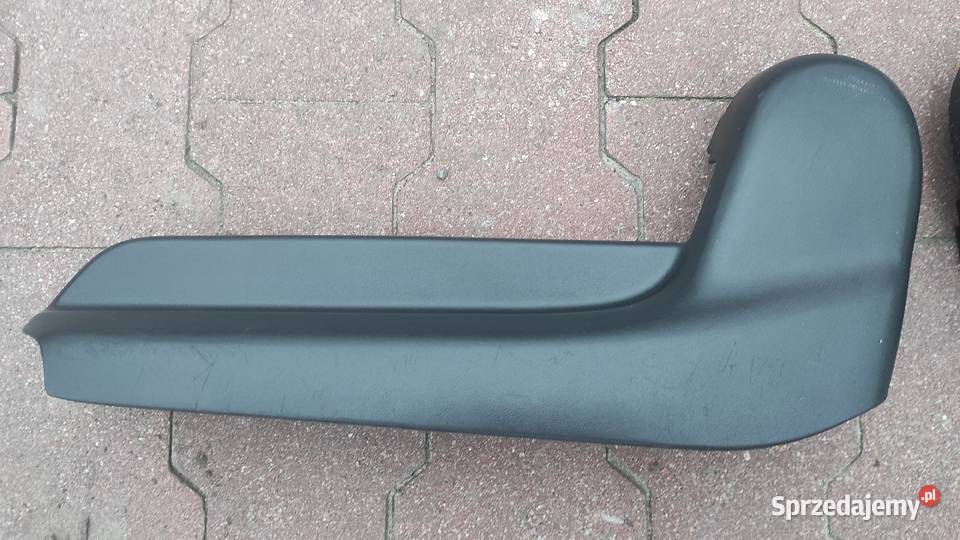 Toyota Yaris II osłona boczna fotela Rok produkcji 2007 Otwock
